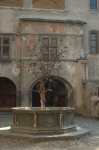 Castello di Issogne: la fontana del melograno