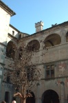 Castello di Issogne: la fontana del melograno