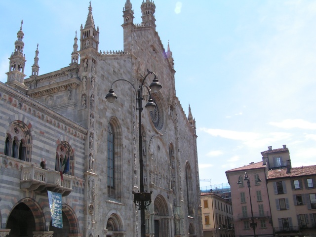 Facciata del Duomo di Como