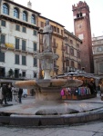 Piazza delle Erbe: Fontana