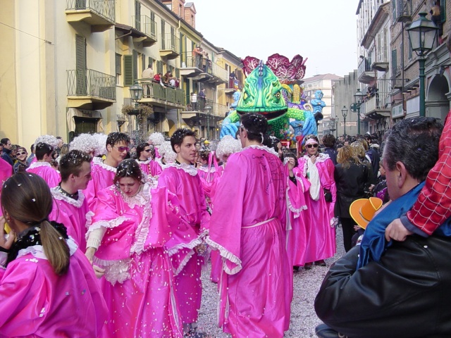 Gruppo mascherato