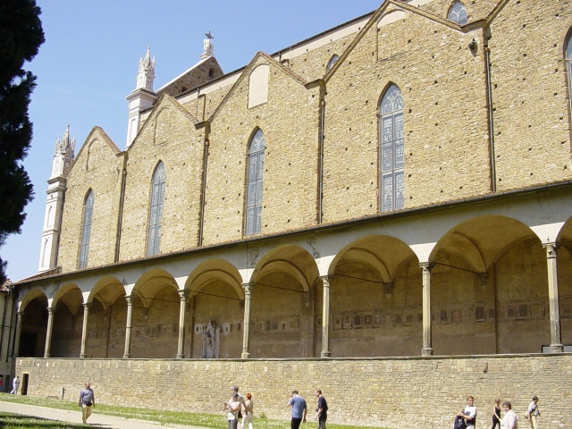 Chiesa di S.Croce: primo chiostro