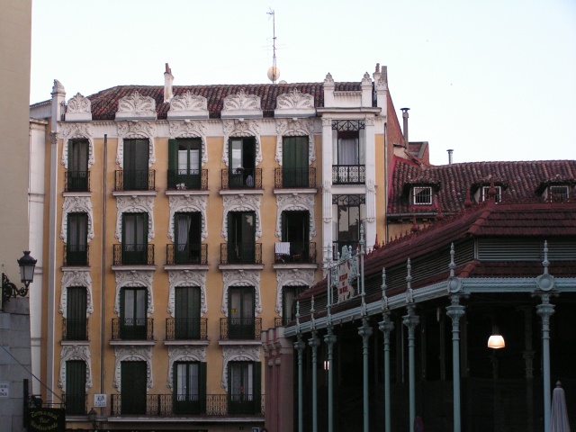 Palazzo vicino al Mercato di San Miguel, non lontano da plaza Mayor